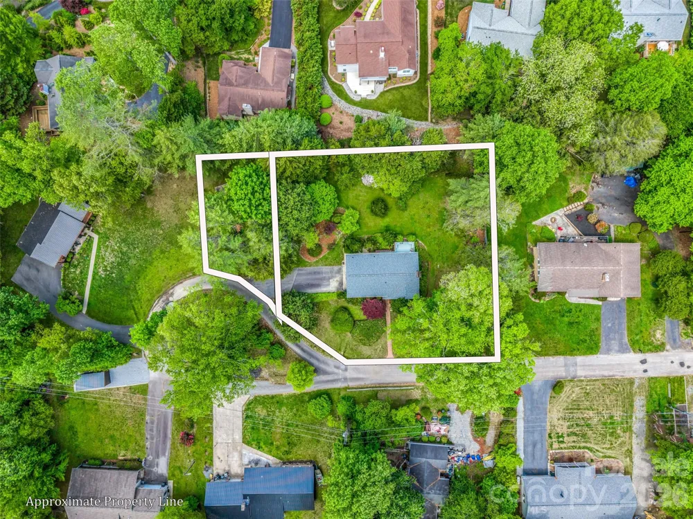122 W Sweetbriar Lane Etowah, NC 28729