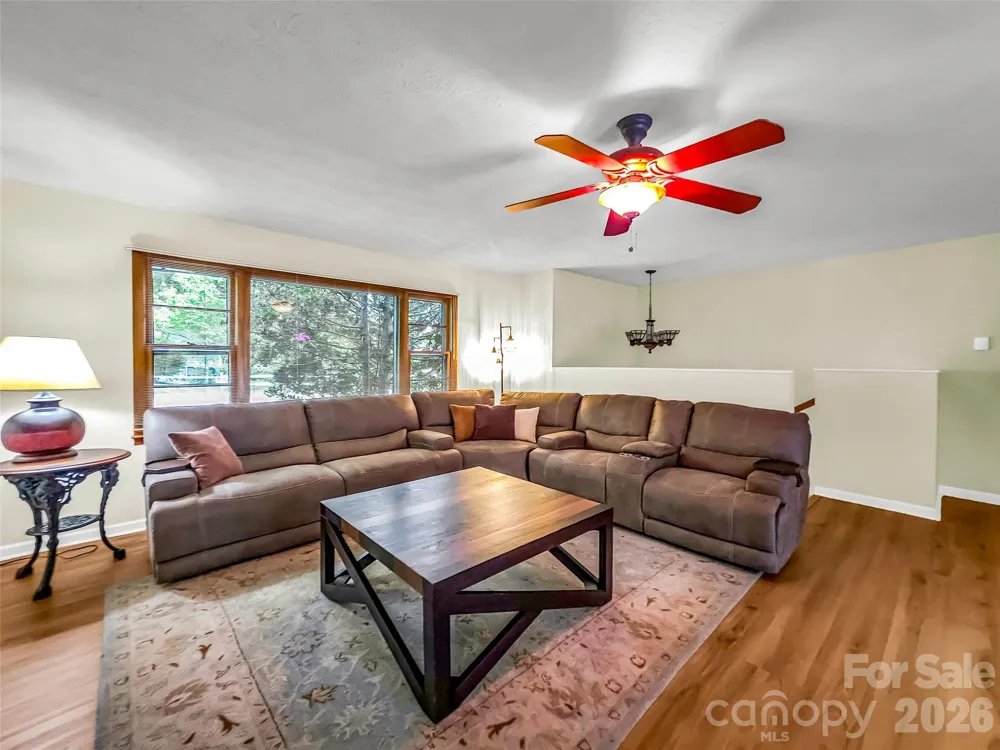 122 W Sweetbriar Lane Etowah, NC 28729