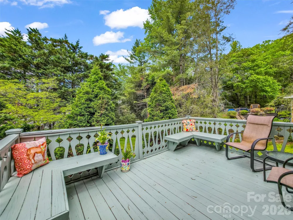 122 W Sweetbriar Lane Etowah, NC 28729