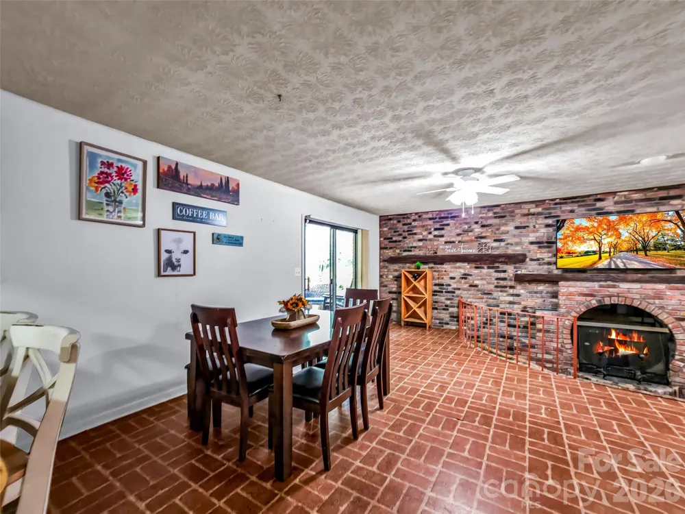 122 W Sweetbriar Lane Etowah, NC 28729