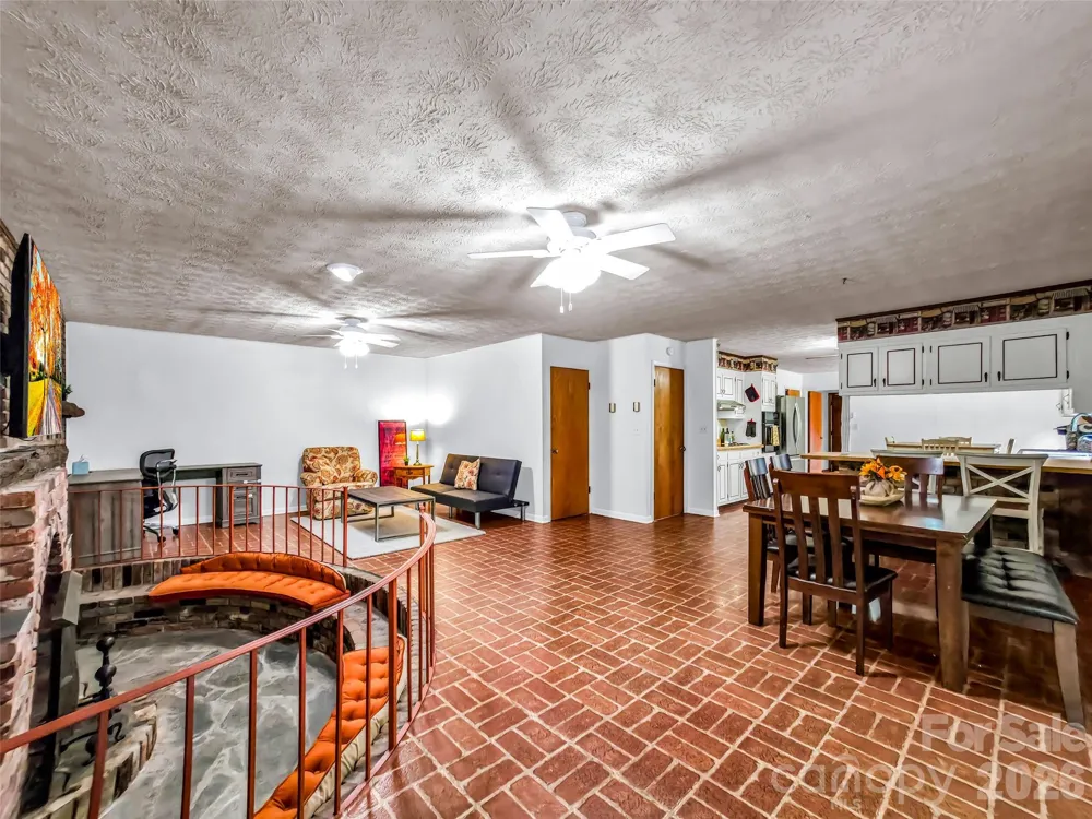 122 W Sweetbriar Lane Etowah, NC 28729