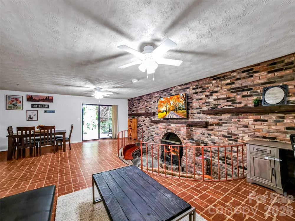 122 W Sweetbriar Lane Etowah, NC 28729