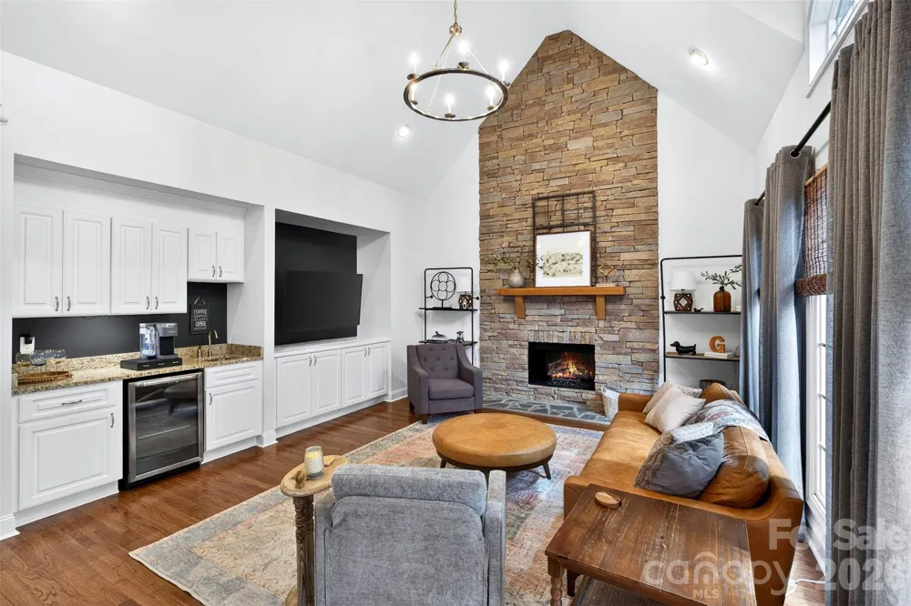 717 Black Wolf Run Spartanburg, SC 29306