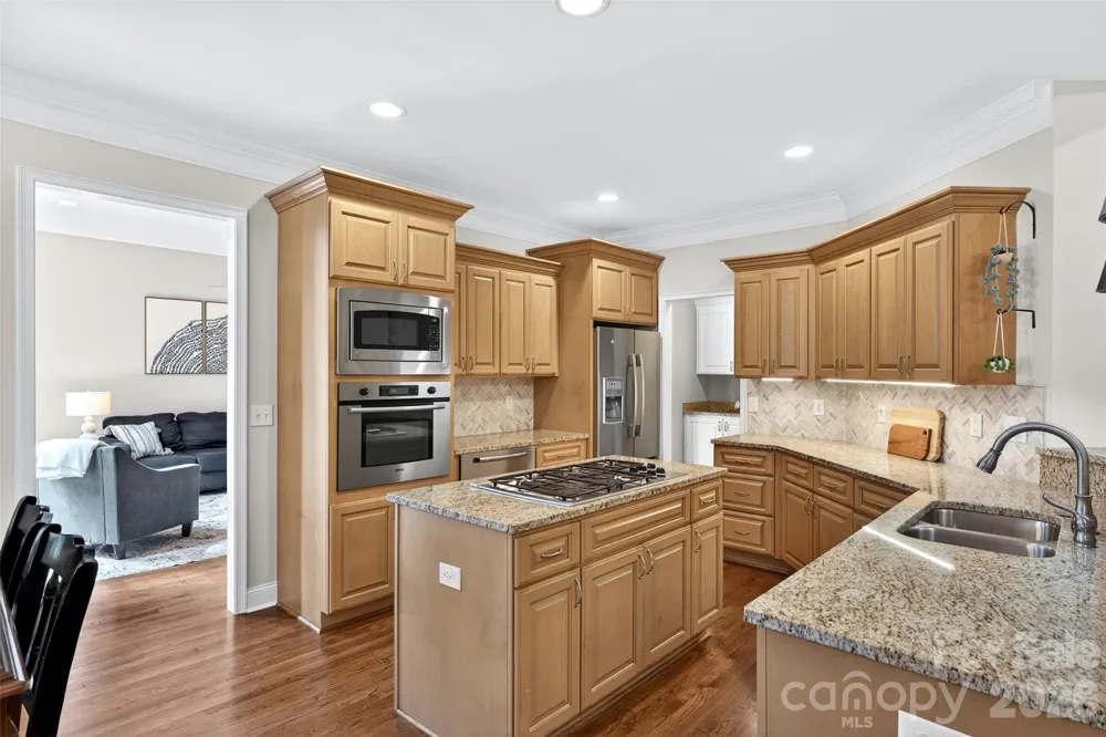 717 Black Wolf Run Spartanburg, SC 29306