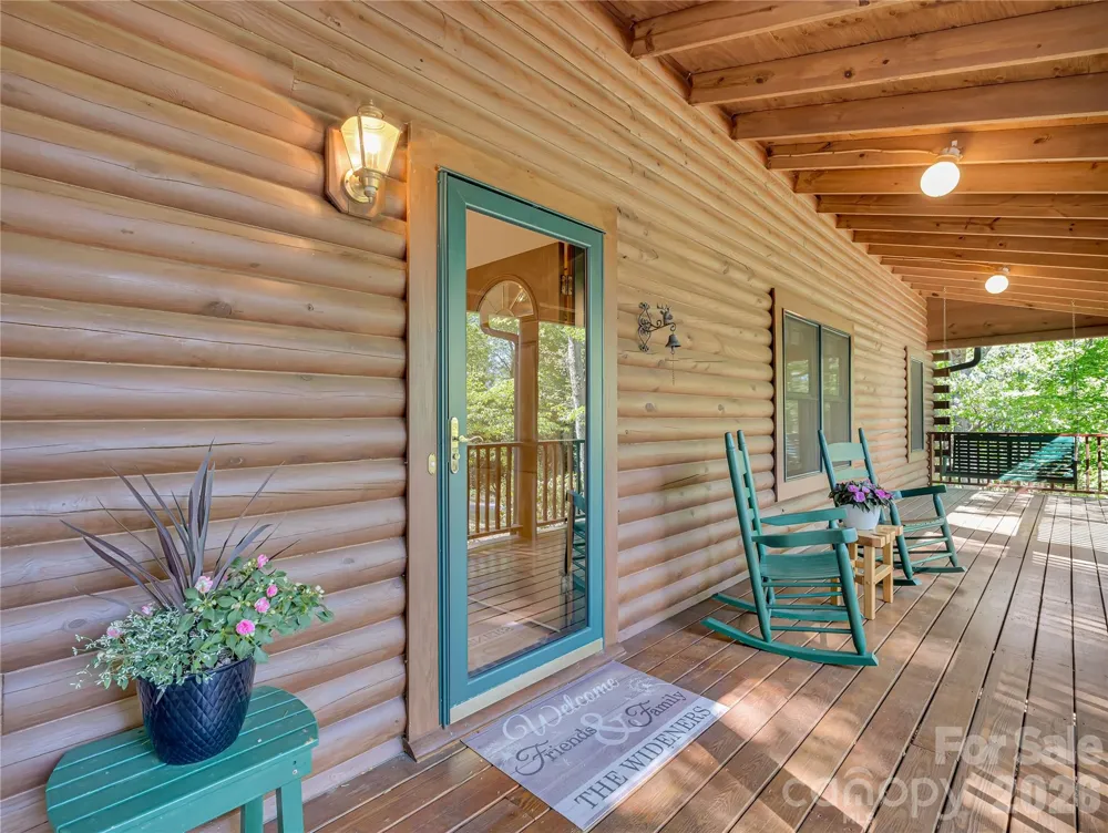 212 Glen Echo Circle Saluda, NC 28773
