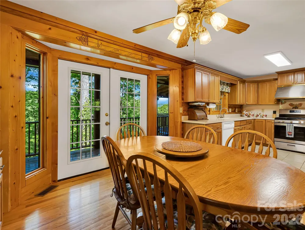 212 Glen Echo Circle Saluda, NC 28773