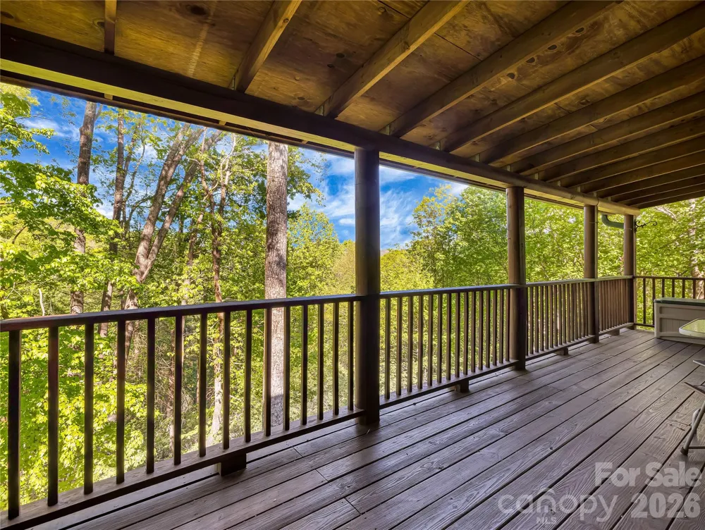 212 Glen Echo Circle Saluda, NC 28773