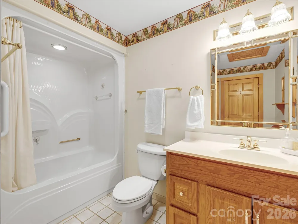 212 Glen Echo Circle Saluda, NC 28773