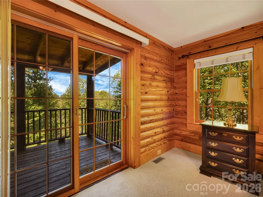 212 Glen Echo Circle Saluda, NC 28773