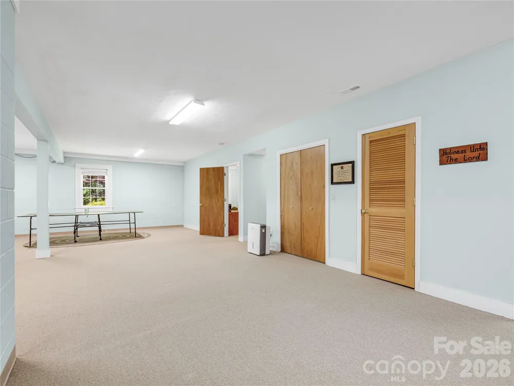 212 Glen Echo Circle Saluda, NC 28773