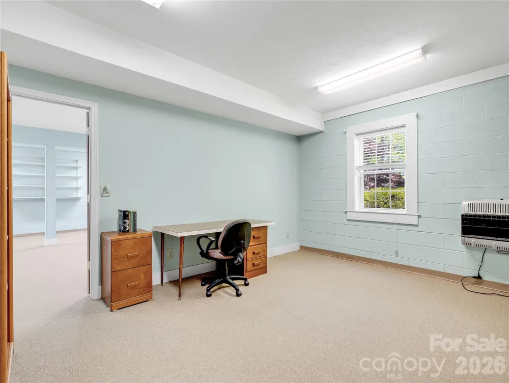 212 Glen Echo Circle Saluda, NC 28773
