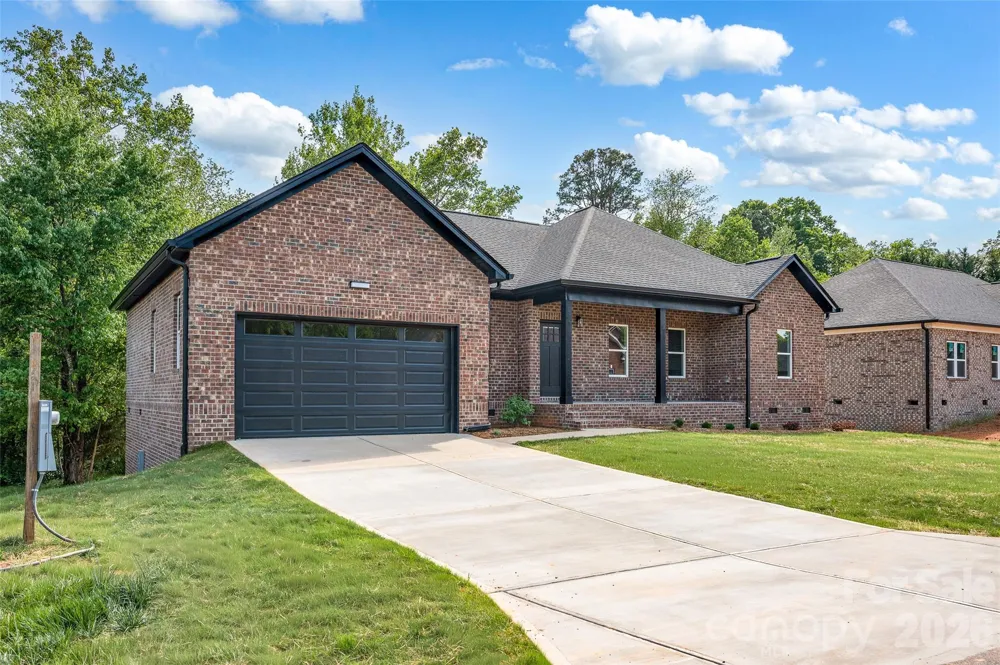 906 4th Street NE Conover, NC 28613