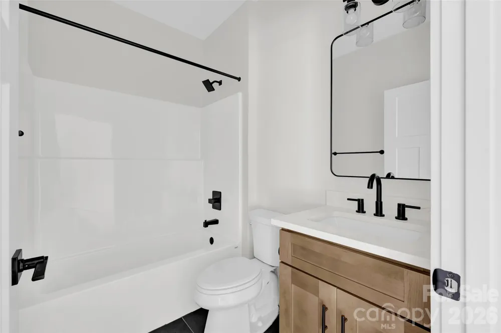 906 4th Street NE Conover, NC 28613