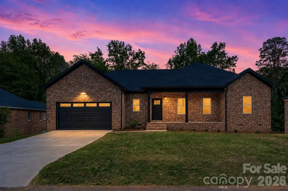 906 4th Street NE Conover, NC 28613