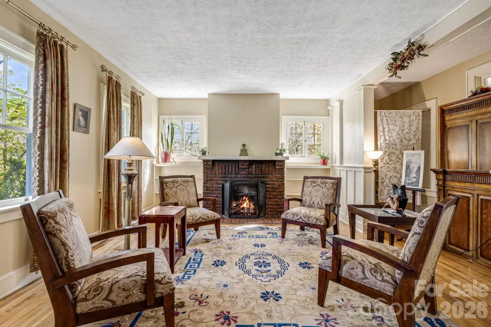 29 Walnut Street Hot Springs, NC 28743