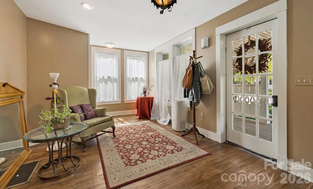 79 Walnut Street Hot Springs, NC 28743