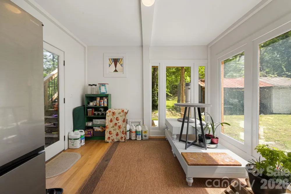 79 Walnut Street Hot Springs, NC 28743