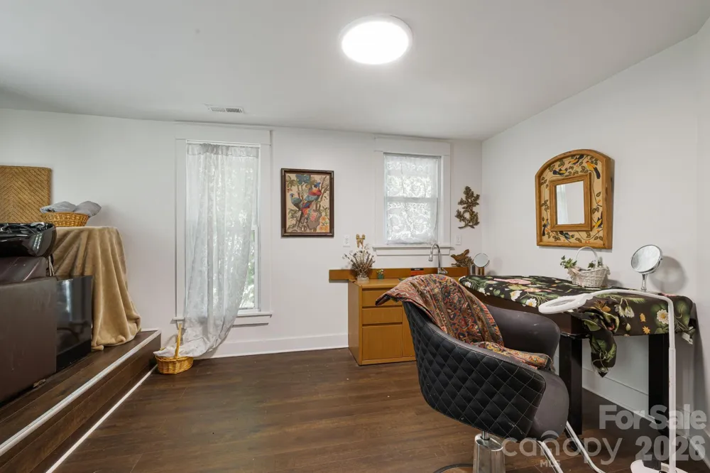 79 Walnut Street Hot Springs, NC 28743