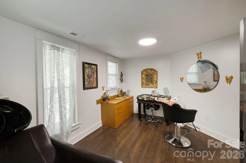 79 Walnut Street Hot Springs, NC 28743