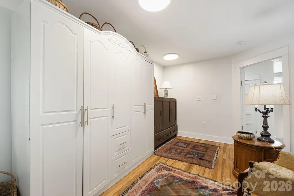 79 Walnut Street Hot Springs, NC 28743