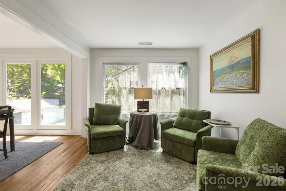79 Walnut Street Hot Springs, NC 28743