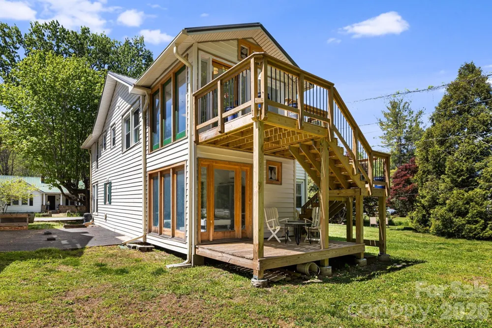 79 Walnut Street Hot Springs, NC 28743