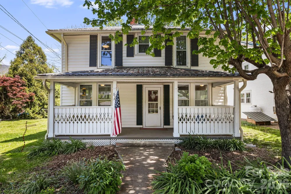 79 Walnut Street Hot Springs, NC 28743