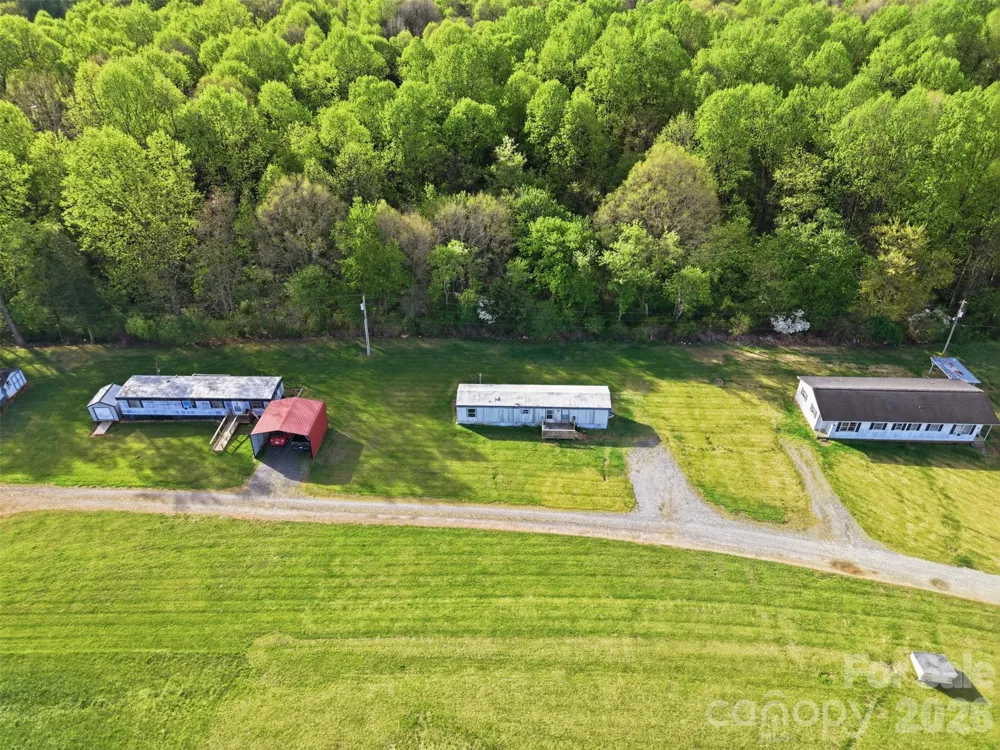 114/116/137/154 Harrington Place Drive Taylorsville, NC 28681