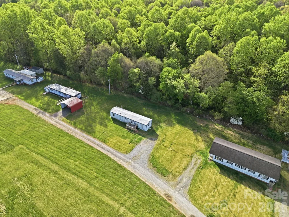 114/116/137/154 Harrington Place Drive Taylorsville, NC 28681