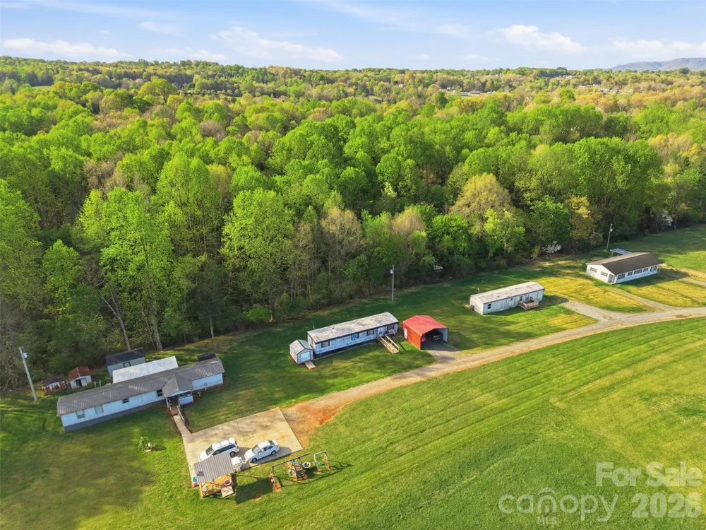 114/116/137/154 Harrington Place Drive Taylorsville, NC 28681