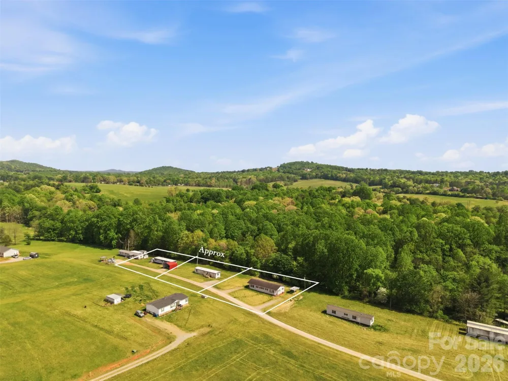 114/116/137/154 Harrington Place Drive Taylorsville, NC 28681