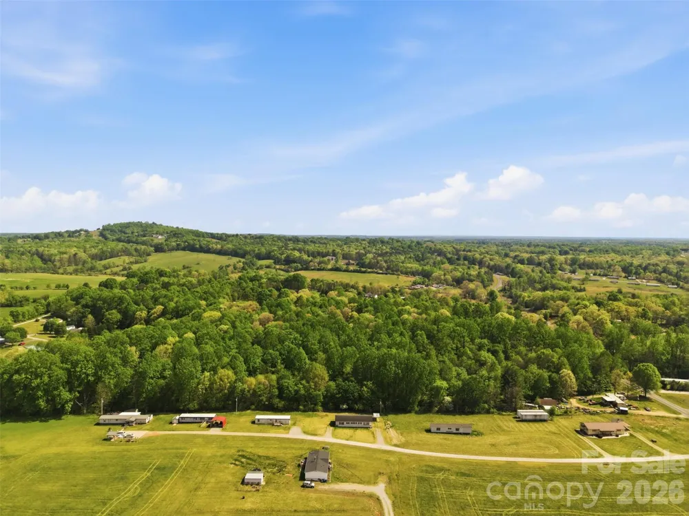 114/116/137/154 Harrington Place Drive Taylorsville, NC 28681