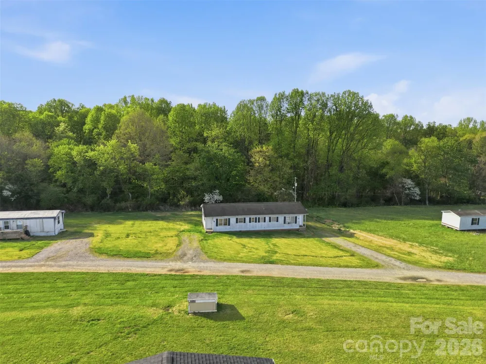 114/116/137/154 Harrington Place Drive Taylorsville, NC 28681