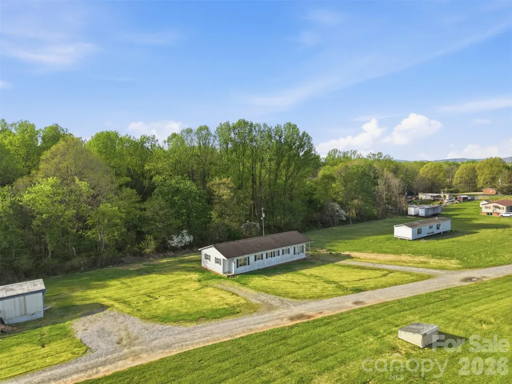 114/116/137/154 Harrington Place Drive Taylorsville, NC 28681