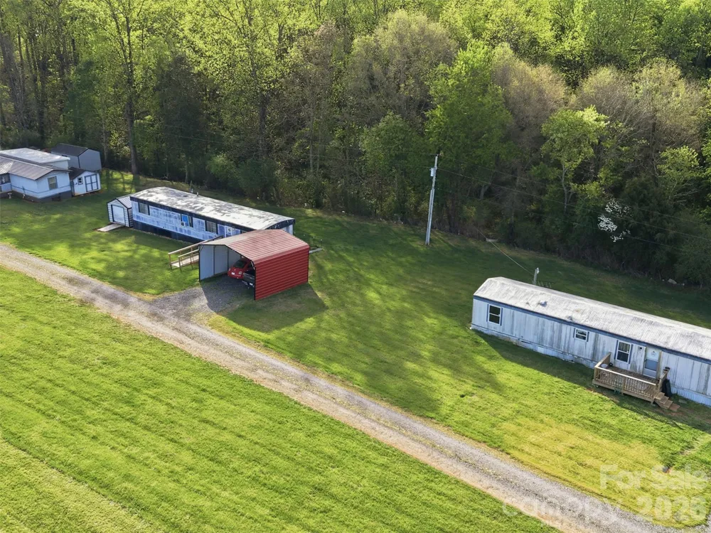 114/116/137/154 Harrington Place Drive Taylorsville, NC 28681