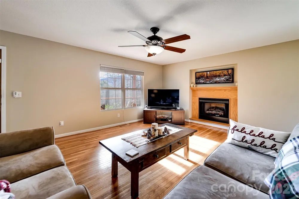 161 Rock Field Way Sylva, NC 28779