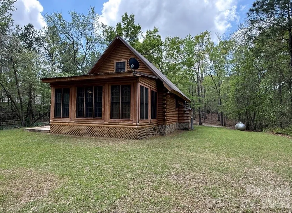 57 Club Lane Winnsboro, SC 29180