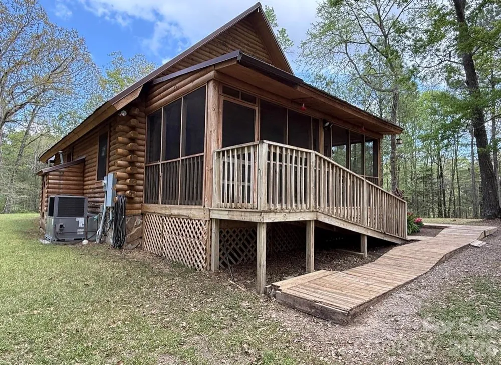 57 Club Lane Winnsboro, SC 29180