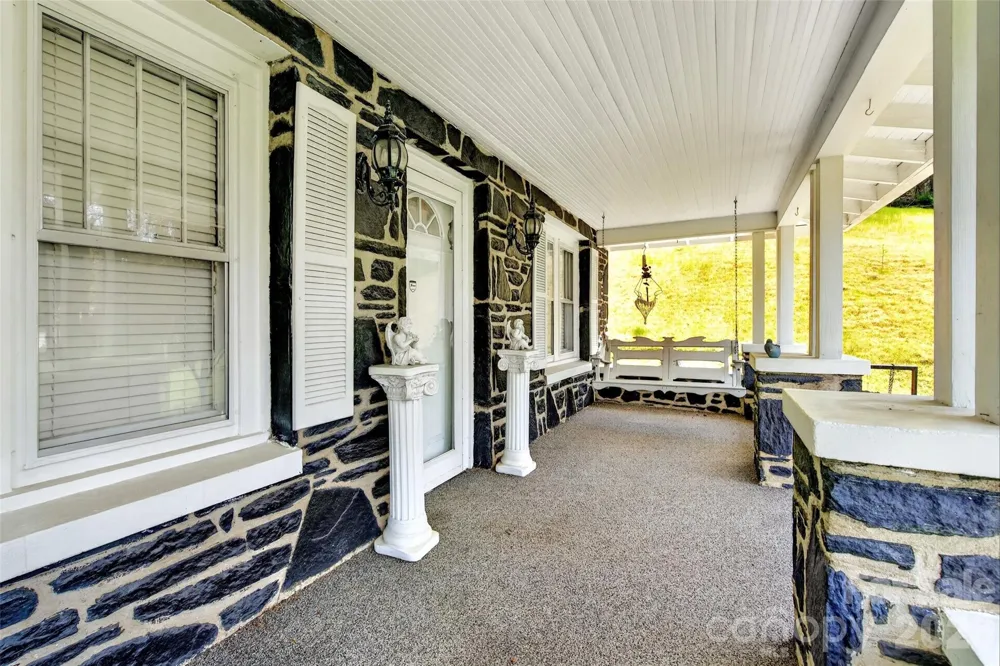 6507 S 226 Highway Spruce Pine, NC 28777