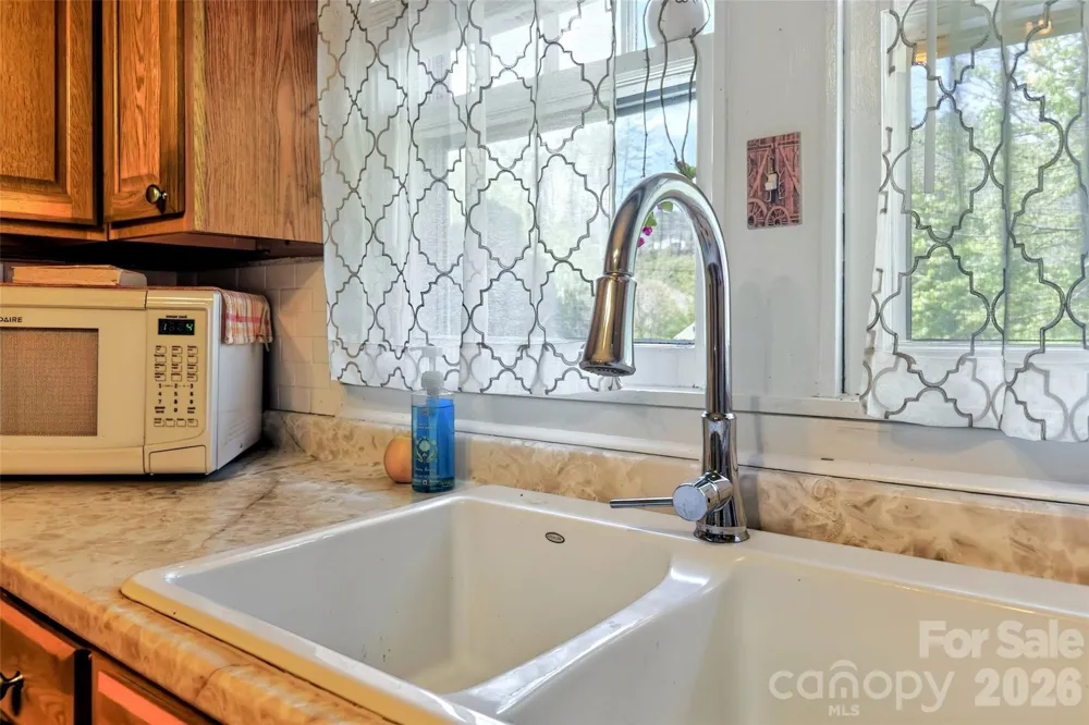 6507 S 226 Highway Spruce Pine, NC 28777
