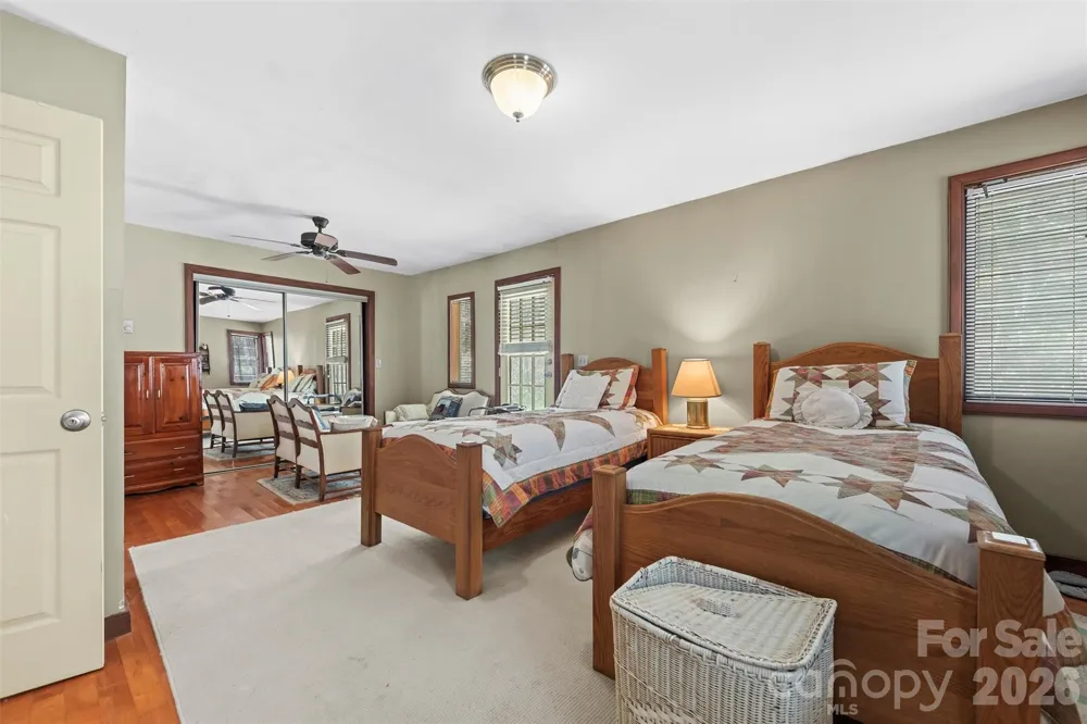 1717 Howard Moore Road Hot Springs, NC 28743