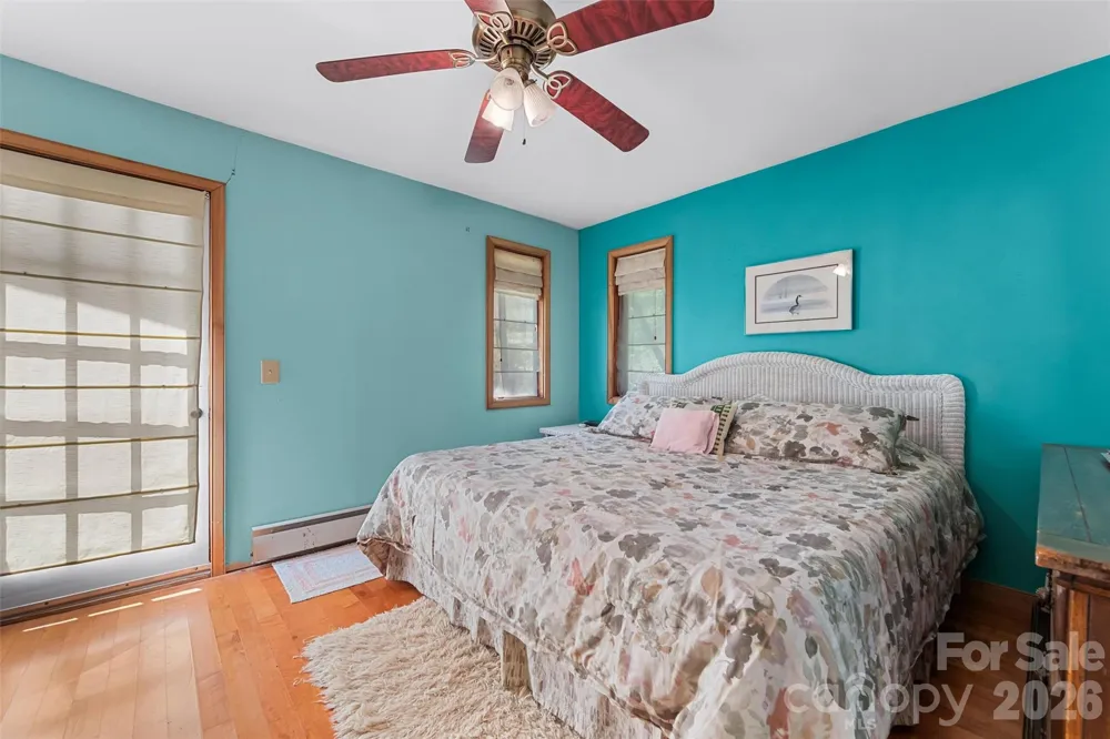 1717 Howard Moore Road Hot Springs, NC 28743
