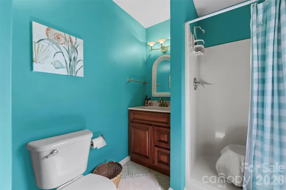 1717 Howard Moore Road Hot Springs, NC 28743