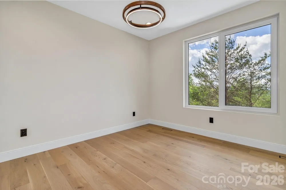 134 View Ridge Parkway Leicester, NC 28748