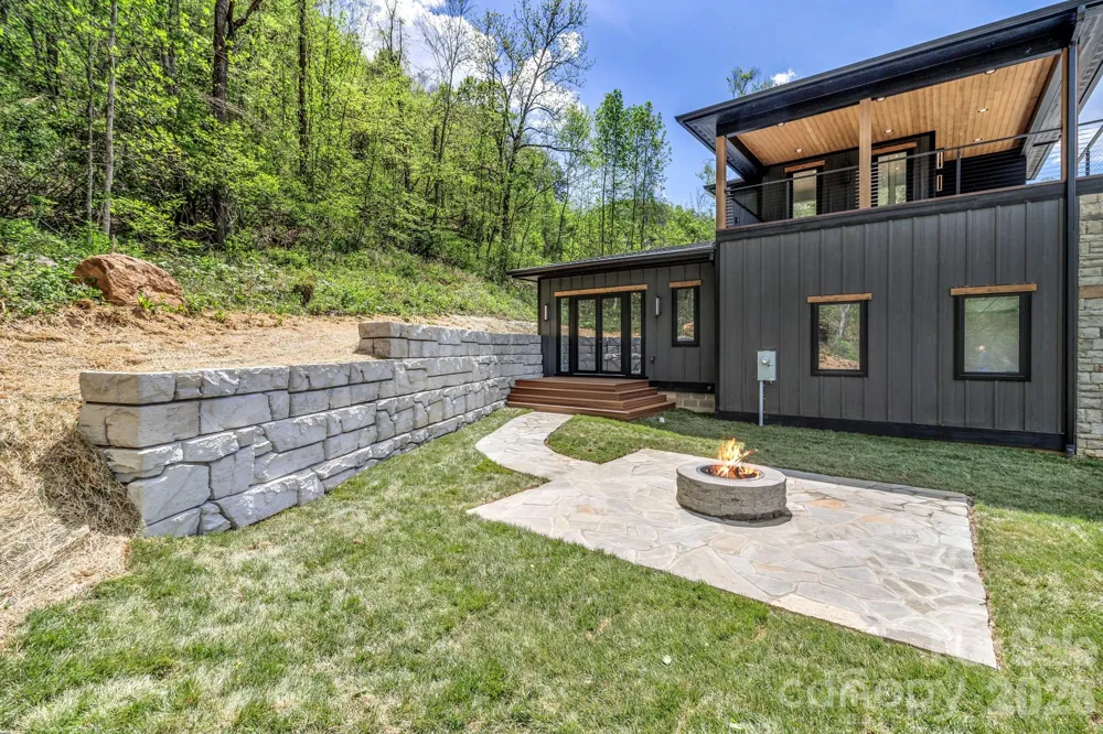 134 View Ridge Parkway Leicester, NC 28748