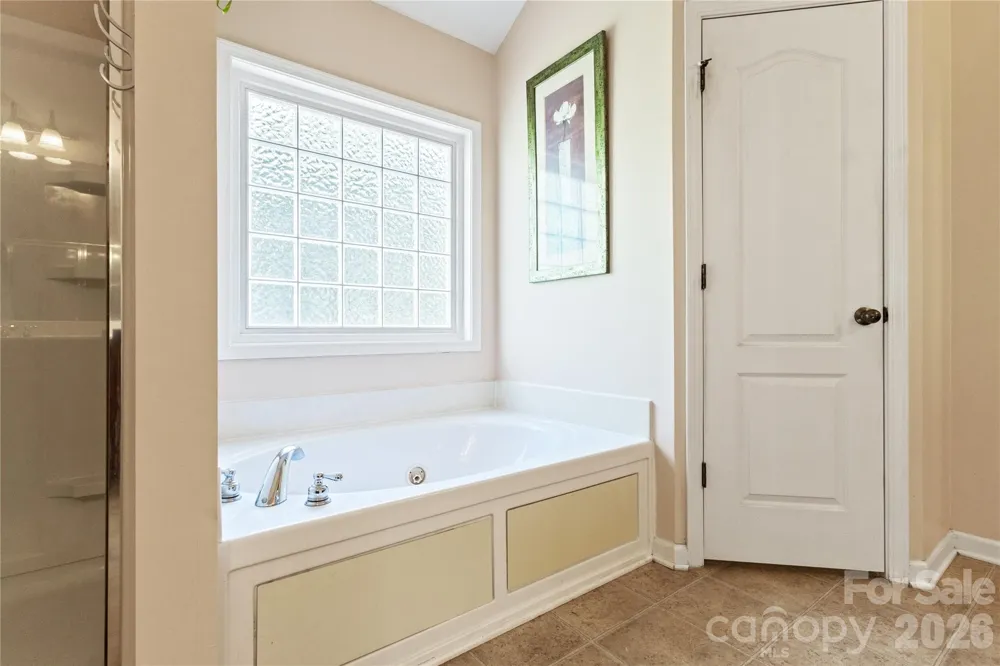 8458 Mossy Cup Trail Harrisburg, NC 28075