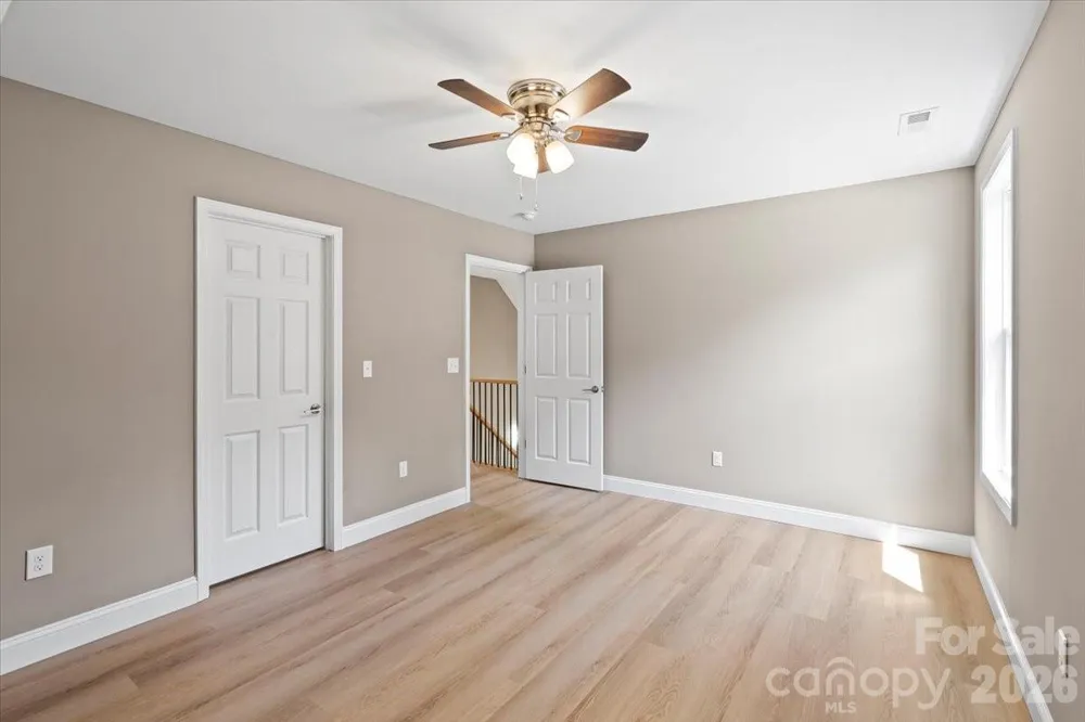 1033 12th Avenue Drive NW Hickory, NC 28601