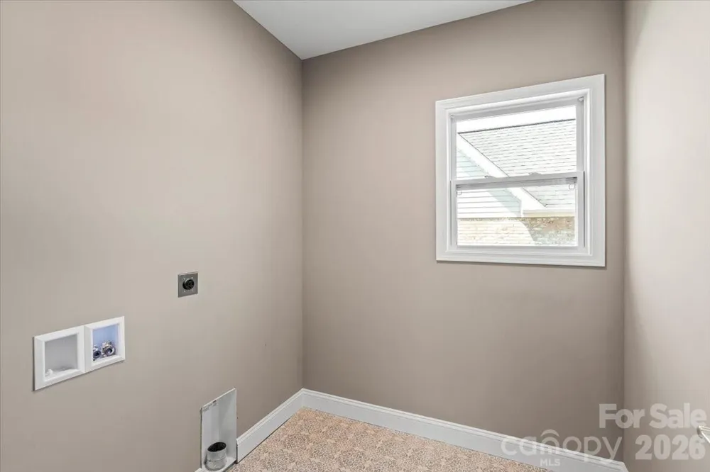 1033 12th Avenue Drive NW Hickory, NC 28601