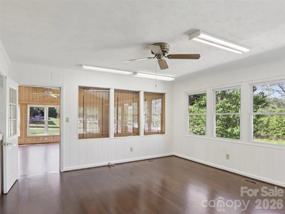 927 Ladson Road Mills River, NC 28759