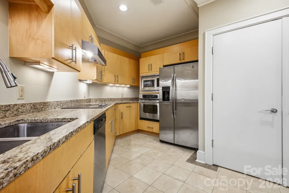 21 Battery Park Avenue #307 Asheville, NC 28801